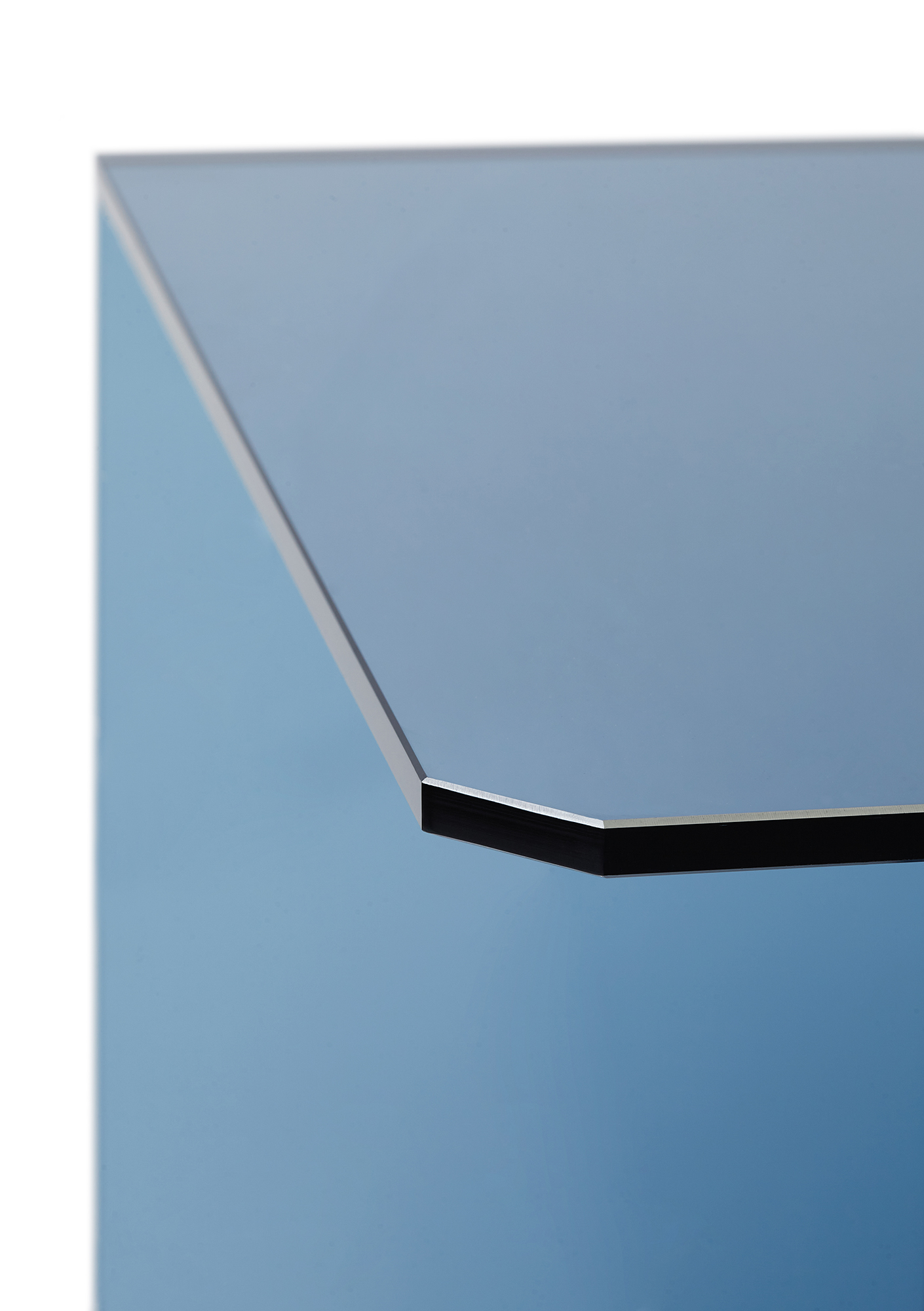 KUM side table